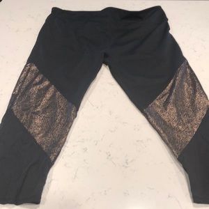 Fabletics Capri mesh leggings black XL